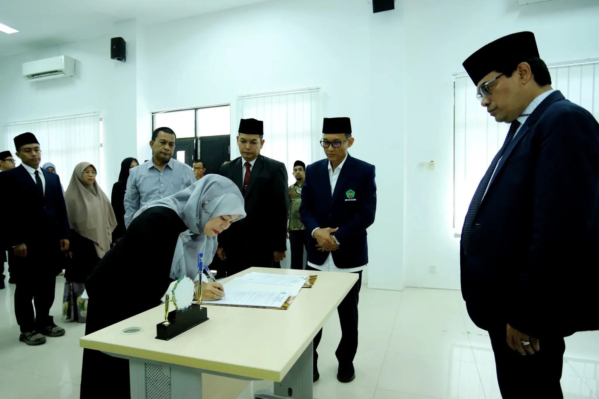 Lantik Kaprodi FTK UIN Ar-Raniry, Rektor: Jangan Persulit Mahasiswa